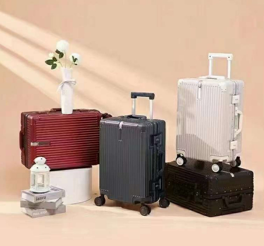 장거리 가방 20인치 24인치 26인치 알루미늄 프레임 여행 가방 비밀번호