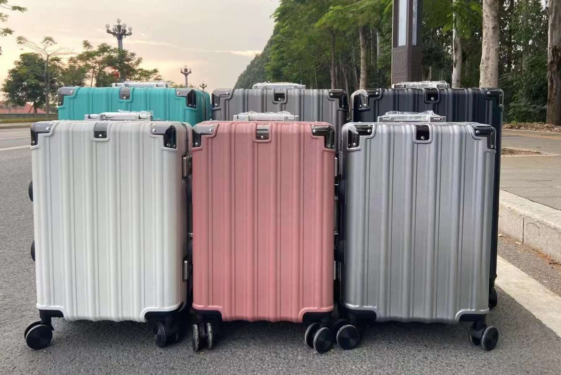 소매 제품 좋은 가격 알루미늄 프레임 ABS - PC 케이스 가방 여행 짐 세트 야외용 베트남에서 만든