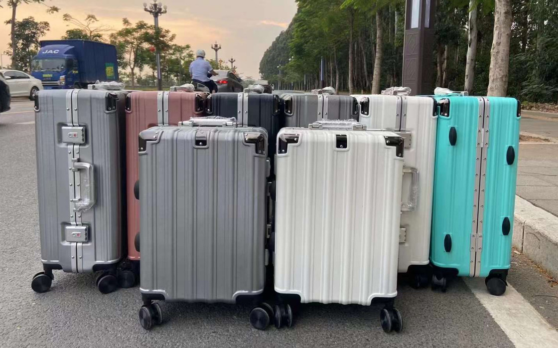 소매 제품 좋은 가격 알루미늄 프레임 ABS - PC 케이스 가방 여행 짐 세트 야외용 베트남에서 만든